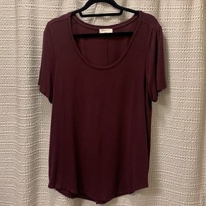 Aritzia Babaton Sami T-Shirt - Large - Used Good Condition